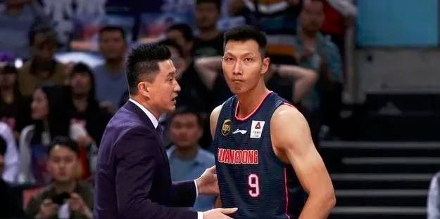 伤病的拖累、经济的压力，比起再得一次冠军，苏妈更需要保证苏桦伟退役后也能过上正常生活